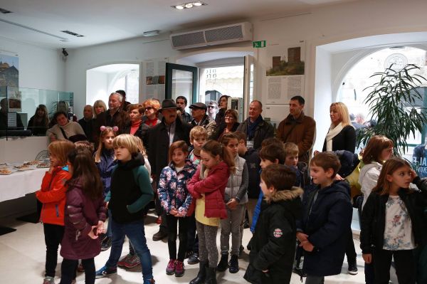 Выставка фотографий армянских хачкаров в Дубровнике