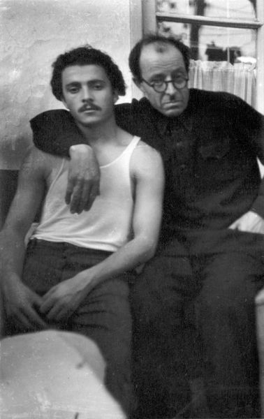 С С отцом Николаем Сиавяном, Ереван, 1952 г.