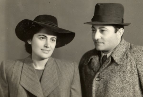 С женой, Идой Мовсесян, Ереван, 1948 г.