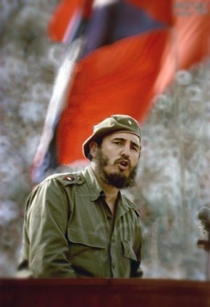 Лидер кубинской революции Фидель Кастро на митинге. Москва. 23 мая 1963 г.