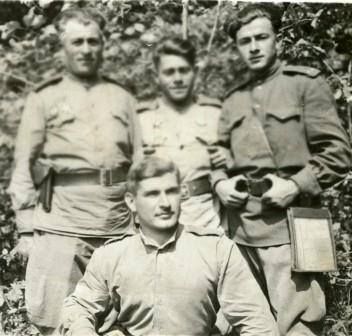 Николай Багратович Саркисян с друзьями, взятие Берлина, 1945 г.