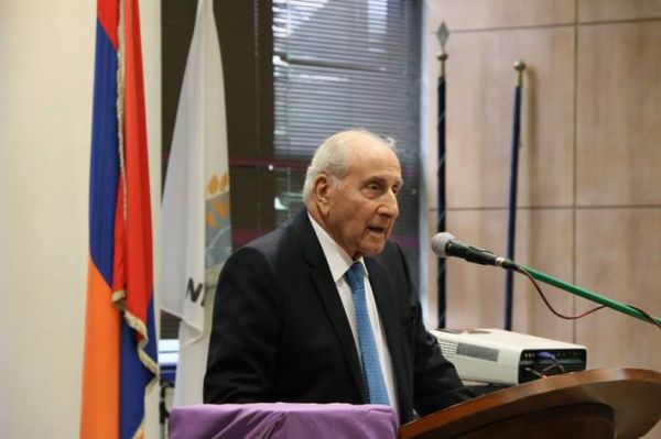Политические партии Греции поддержали борьбу армян за свои требования