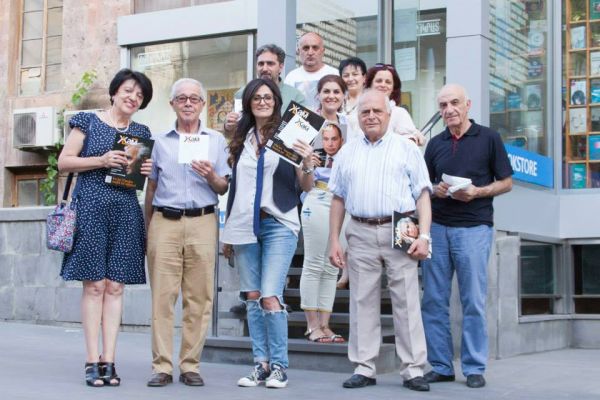Встреча главного редактора «Жам» с деятелями культуры в Ереване