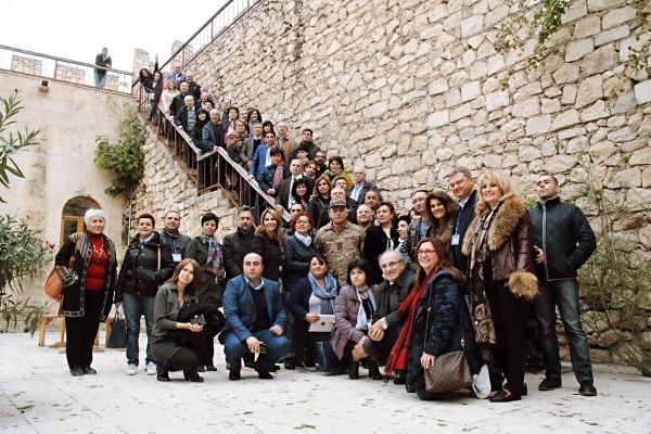 Լրագրողների համահայկական 8-րդ համաժողովի մասնակիցների հետ, Երևան, 2016թ.