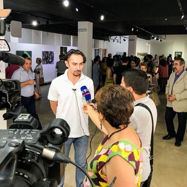 «Открытки с выставки» — в Шуши открылась экспозиция отца и сына Григорянов