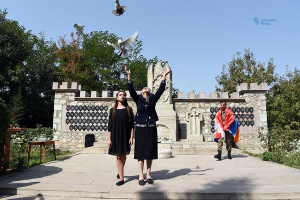 В АрГУ состоялась торжественная церемония принесения клятвы студентами