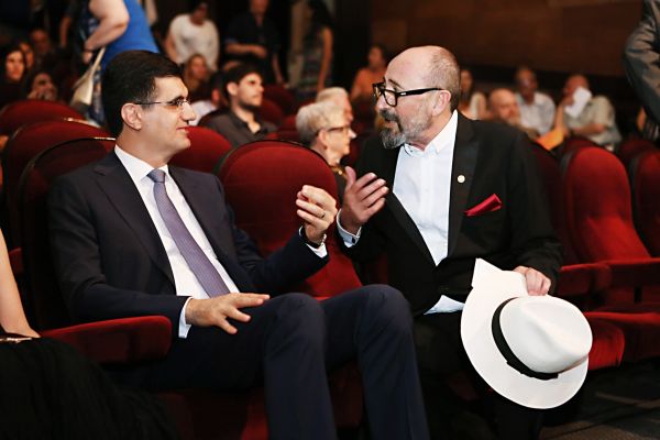 Ральф Йирикян и Арутюн Хачатрян во время церемонии открытия