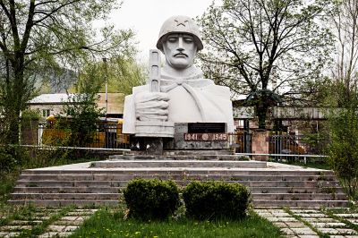 Памятник ВОВ. Жирайр Кетыкян. Ванадзор. 1974 г.