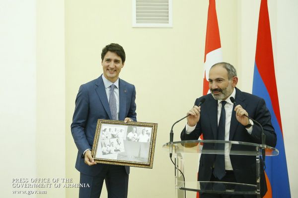 Премьер Армении Пашинян преподнес очередной сюрприз коллеге из Канады Трюдо