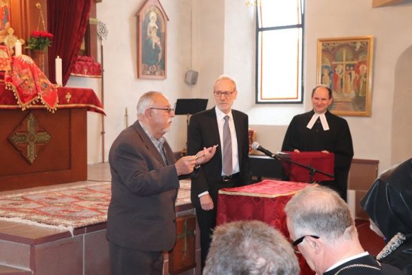 Բադեն-Վյուրտբերգի հայ համայնքին հանձնվեցին Սուրբ խաչ եկեղեցու բանալիները