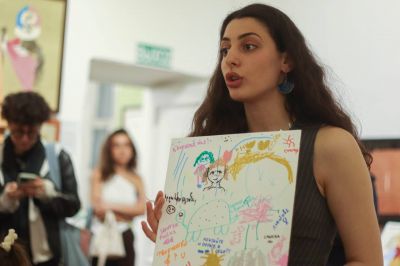 Фонд «Искусство наций» представил трогательную выставку пятилетних двойняшек